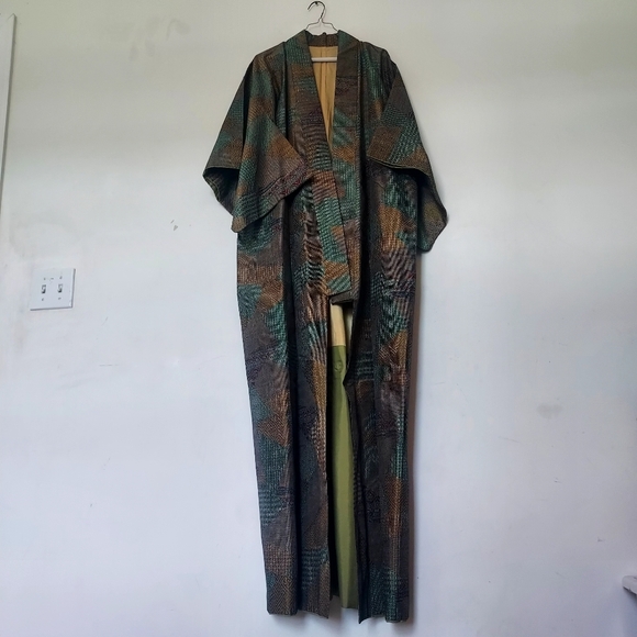 Vintage 50's 60's Japanese Kimono w/ abstract geometric mermaid design - Picture 10 of 16